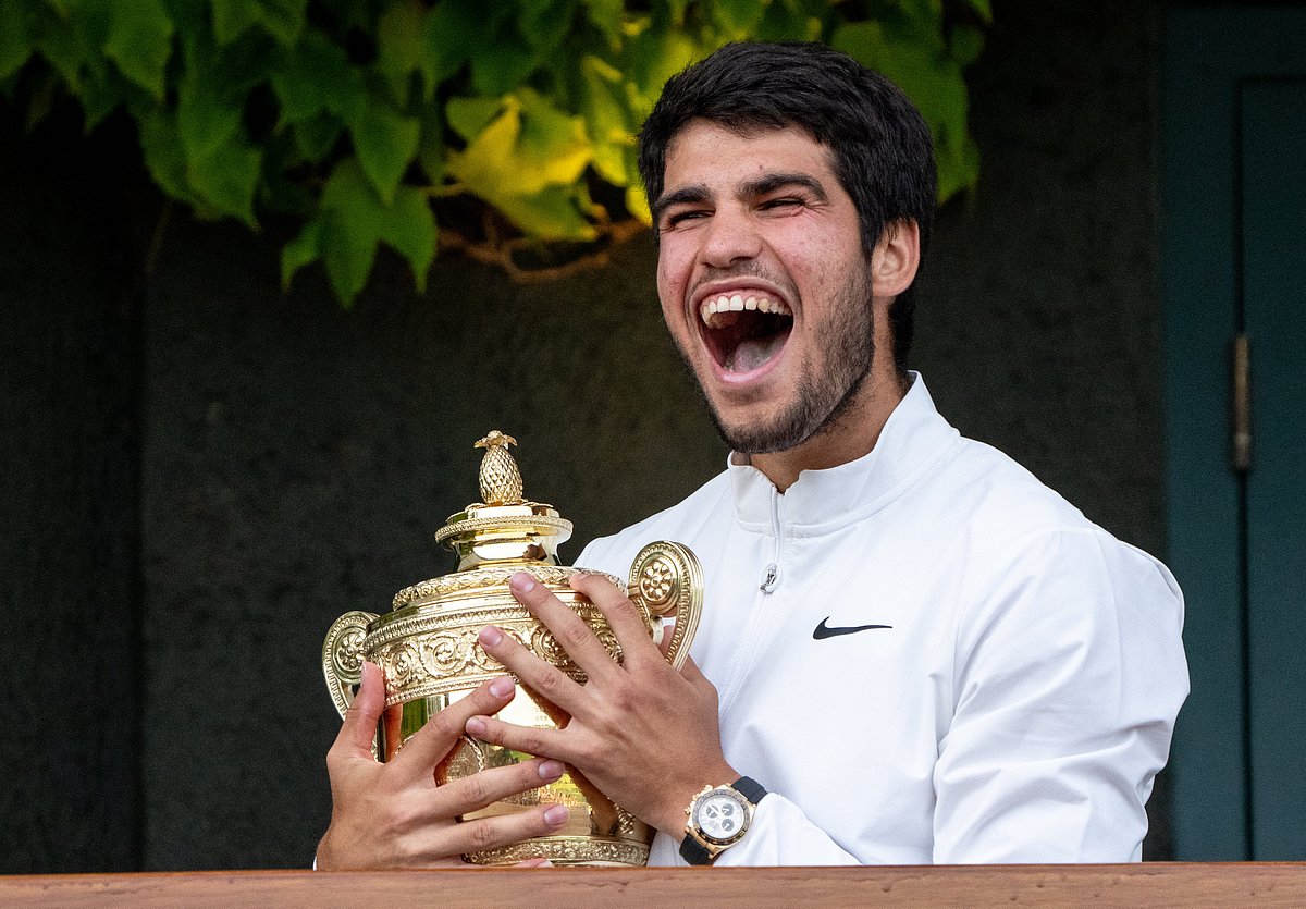Wimbledon: `4.42 மணி நேர யுத்தம்!'- சாம்பியன் ஜோக்கோவிச்சை வீழ்த்திய 20 வயது மாவீரன் அல்கரஸ்!