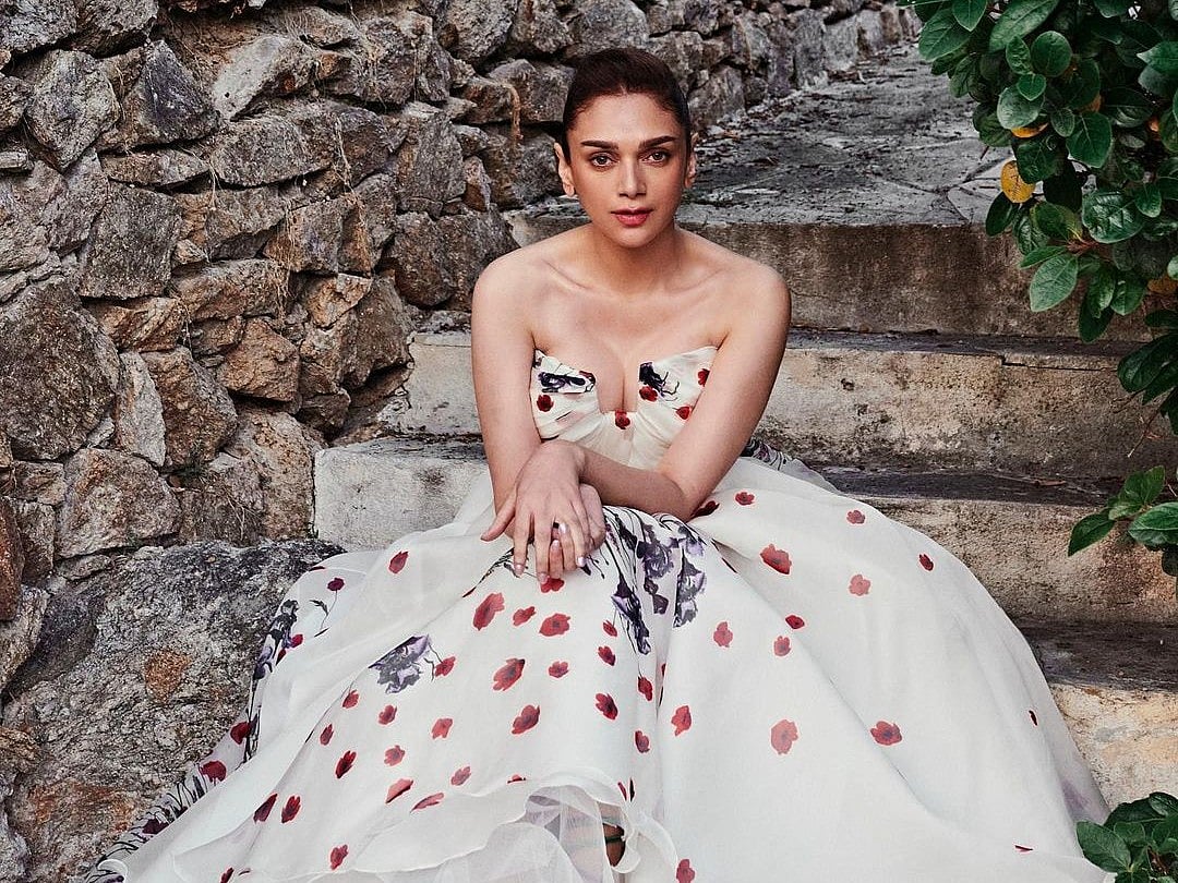 Aditi Rao Hydari: `அழகியே..!' அதிதி ராவ் ஹைதரியின் லேட்டஸ்ட் க்ளிக்ஸ்! | Photo Album