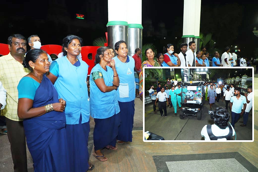 Salute: மூளைச்சாவு; பெண் உடல் உறுப்பு தானம் - ஒட்டுமொத்த மருத்துவமனை ஊழியர்கள் அளித்த மரியாதை!