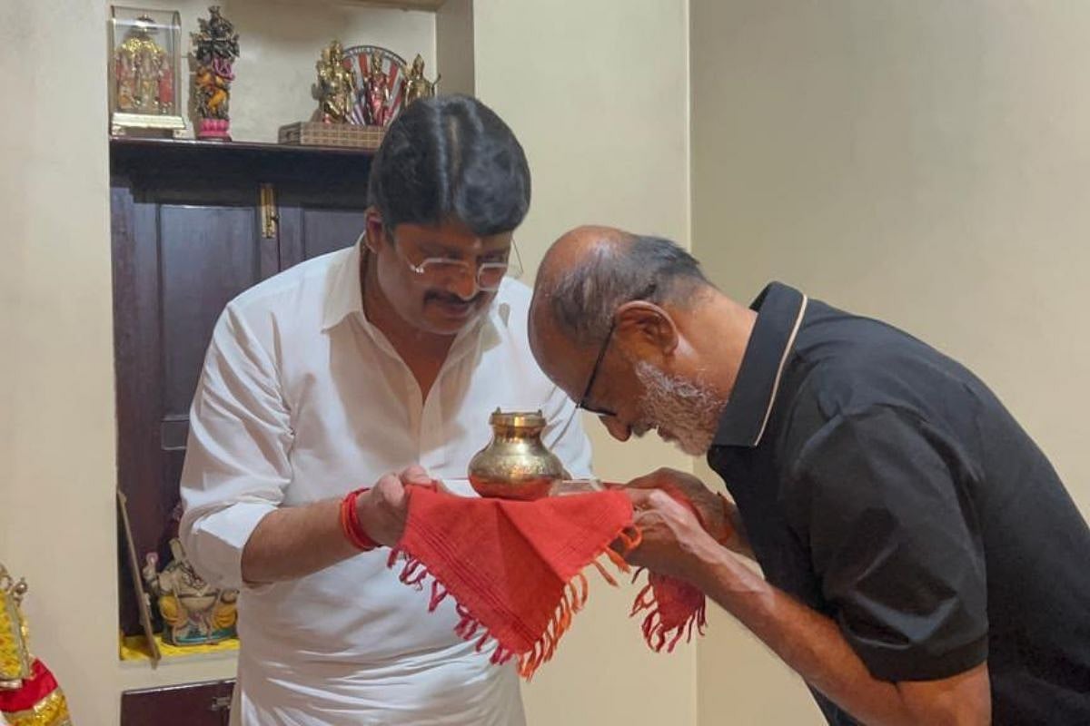 எம்.எல்.ஏ கடத்தல் வழக்கு முதல் ஐ.பி.எஸ் கொலை வழக்கு  வரை... உ.பி.யில் ரஜினி சந்தித்த ராஜா பையா யார்?