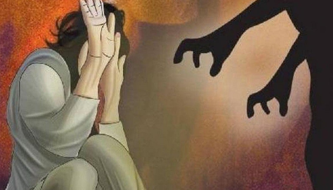 கோவை: பள்ளி மாணவிகளுக்கு பாலியல் தொல்லை - ஆசிரியர் உள்ளிட்ட 2 பேர் கைது!