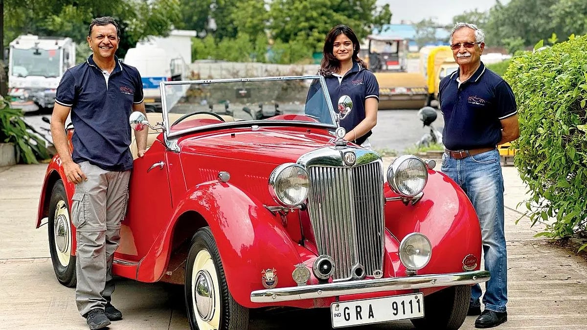 `தாத்தா,மகன்,பேத்தி' 16 நாடுகள்; 12,000 கி.மீ; வின்டேஜ் காரில் உலகத்தைக் சுற்றும்  பயணத்திட்டம் இதோ!