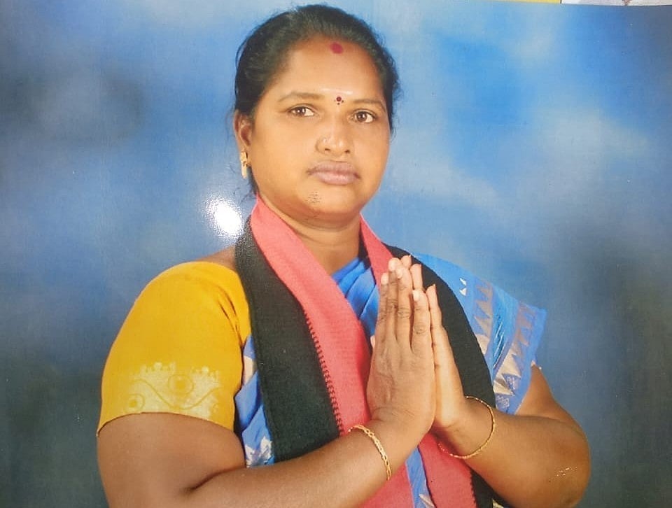 திமுக கவுன்சிலருக்கு குடும்பத்துடன் அரிவாள் வெட்டு - கோவை அதிர்ச்சி