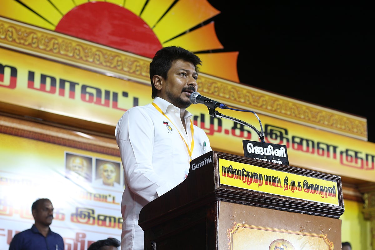 ``மத்தியில் பாஜக ஆட்சி கவிழ வேண்டுமென்றால், முதலில் அதிமுக அழிய வேண்டும்!