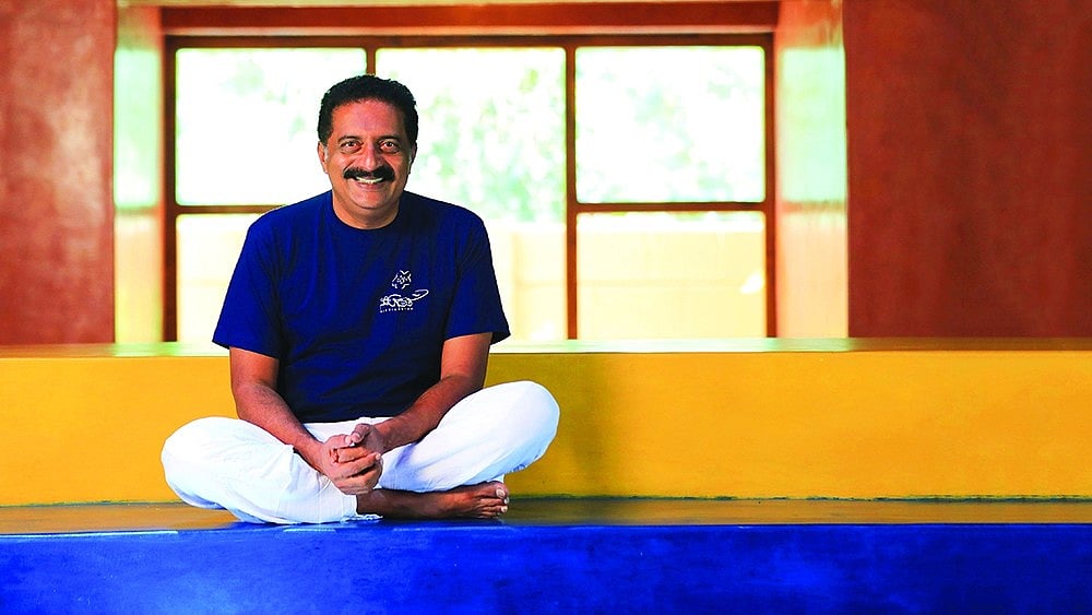 `சந்திரயான் 3' திட்டத்தைக் கிண்டல் செய்தாரா பிரகாஷ் ராஜ்? இந்து அமைப்புகளின் கோபமும் பின்னணியும்!