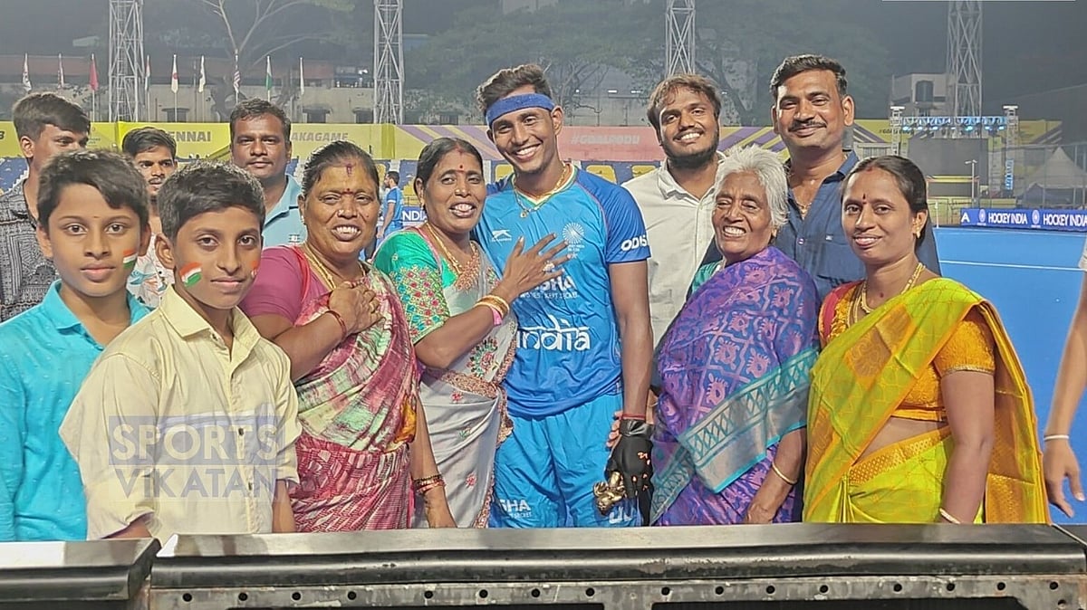 `நம்ம பைய கார்த்திக் செல்வம் விளையாடுறான்!'- கோவில்பட்டியிலிருந்து குவிந்த வீரர்கள்