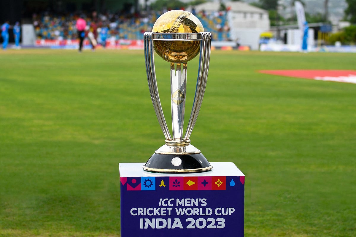 ICC World Cup 2023: `மேக்ஸ்வெல் முதல் மேத்யூஸ் வரை!' டாப் 5 பேட்டிங் & பௌலிங் பெர்ஃபாமன்ஸ்கள்!