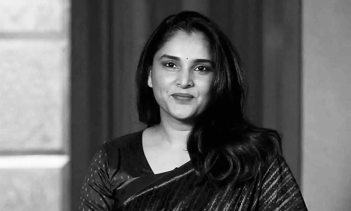 Divya Spandana: `அனல் மேலே பனித்துளி...' நடிகை திவ்யா ஸ்பந்தனா பிறந்தநாள் போட்டோ ஆல்பம்