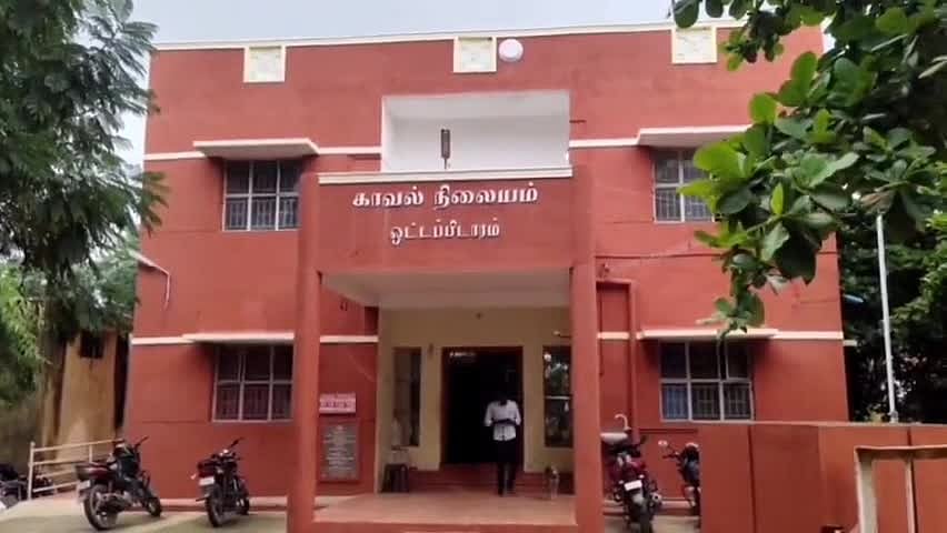 தூத்துக்குடி: பரோலில் வெளிவந்து 4 ஆண்டுகள் தலைமறைவு; ஆயுள் தண்டனைக் கைதி மீண்டும் சிக்கியது எப்படி? 