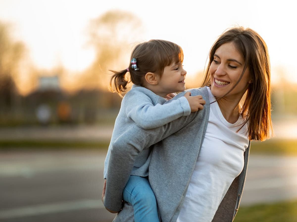 Motivation Story: சிங்கிள் பேரன்டிங்; 3 குழந்தைகள்; படித்து வாழ்வில்  ஜெயித்து காட்டிய தாய்!