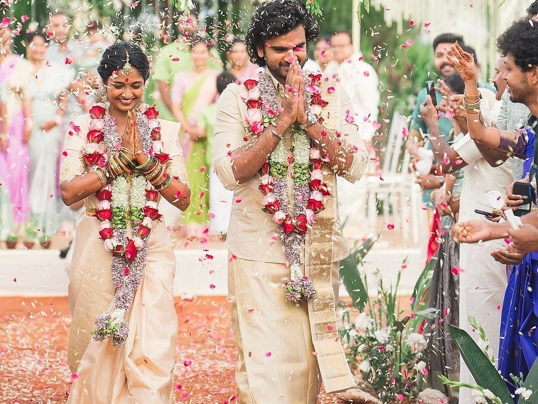 Ashokselvan: `அன்புடை நெஞ்சம் தாம் கலந்தனவே!' அசோக் செல்வன் கீர்த்தி பாண்டியன் திருமணம்|Photo Album 