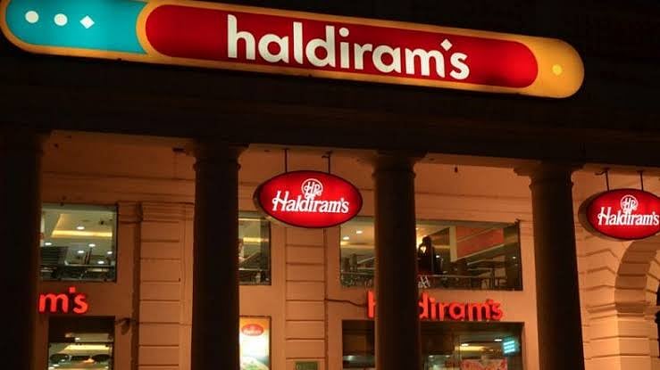 Haldiram: ``ஹல்டிராம் பங்குகளை விற்க தயாரா இல்ல...'' அசராத ப்ரோமோட்டர்கள்; என்ன பிரச்னை?! 