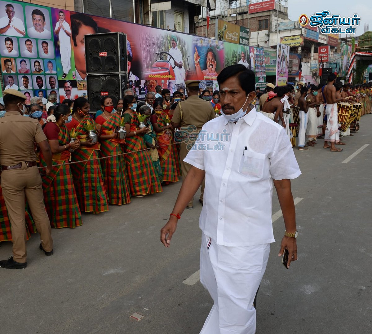 ரூ.500 கோடி மதிப்பிலான அரசு நிலம் அபகரிப்பு - சிக்கலில் அதிமுக எம்.எல்.ஏ., பாஜக மாவட்டத் தலைவர்!