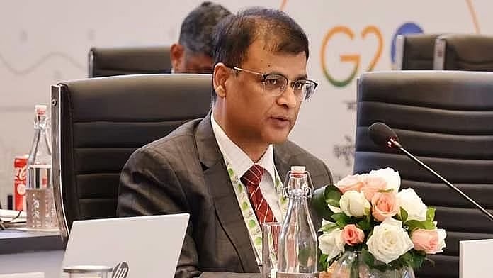 அமலாக்கத்துறை புதிய பொறுப்பு இயக்குநராக 'ராகுல் நவீன்'…மீண்டும் என்ட்ரி கொடுப்பாரா ’எஸ்.கே.மிஸ்ரா?’