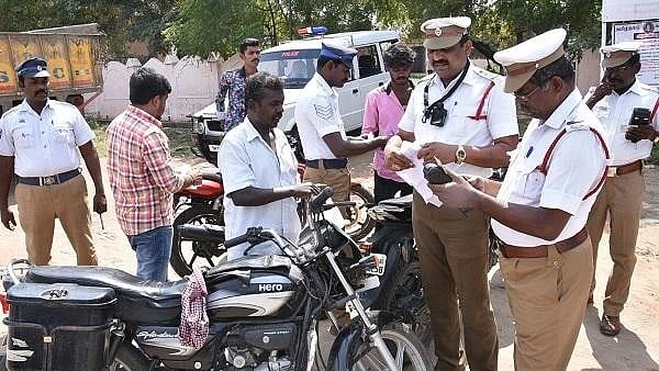 Parivahan: பைக் விலை ரூ.14,000, ஆனா கட்ட வேண்டிய அபராதம் ரூ.18,000; ஹெல்மெட்டுக்கு ரூ.12,000 ஃபைன்!