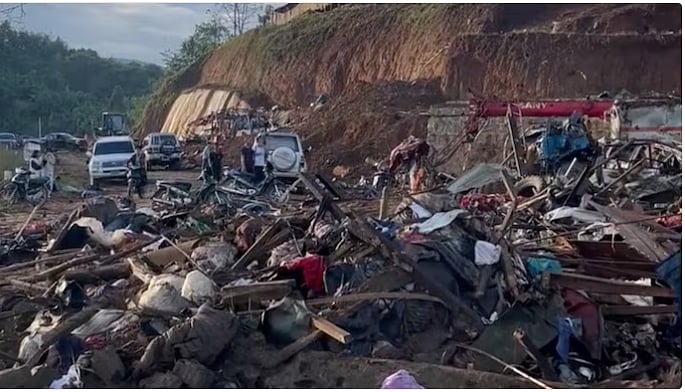 மியான்மர்: அகதிகள் முகாம் மீது பீரங்கி தாக்குதல்; குழந்தைகள் பெண்கள் உட்பட 29 பேர் பலியான சோகம்!