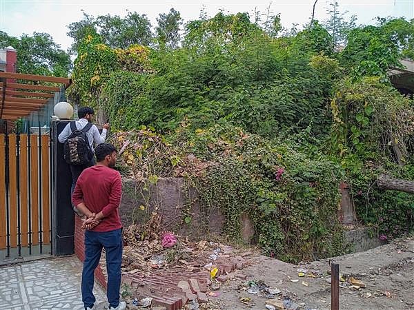 உடல் பாகங்கள் மீட்கப்பட்ட சாக்கடை