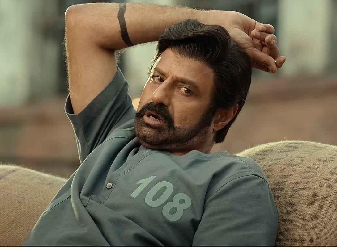 Bhagavanth Kesari: `ஹீரோ ஹோண்டா ஸ்பெலண்டரு; பாலையா அன்டே தண்டரு!' - படம் எப்படி? 