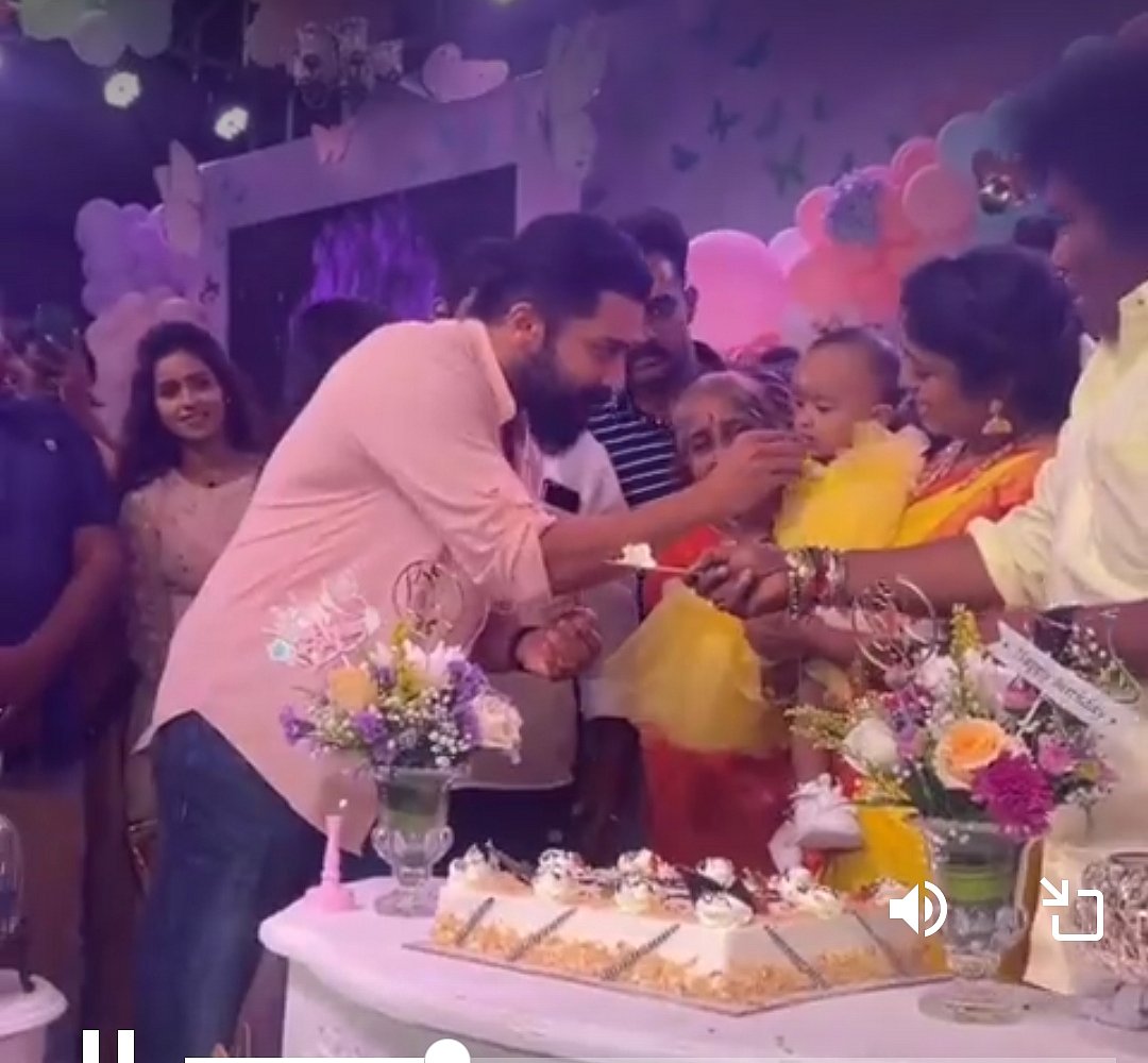 கங்குவா கெட்டப்பில் வந்த சூர்யா; யோகிபாபு மகளின் பிறந்த நாள் விழா| Photo Album