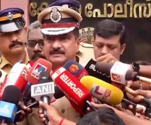 Kerala Bomb Blast: `குண்டு வெடிப்பில் ஈடுபட்டது, நான்தான்!' - போலீஸில் சரணடைந்த நபர்; முழு விவரம்!