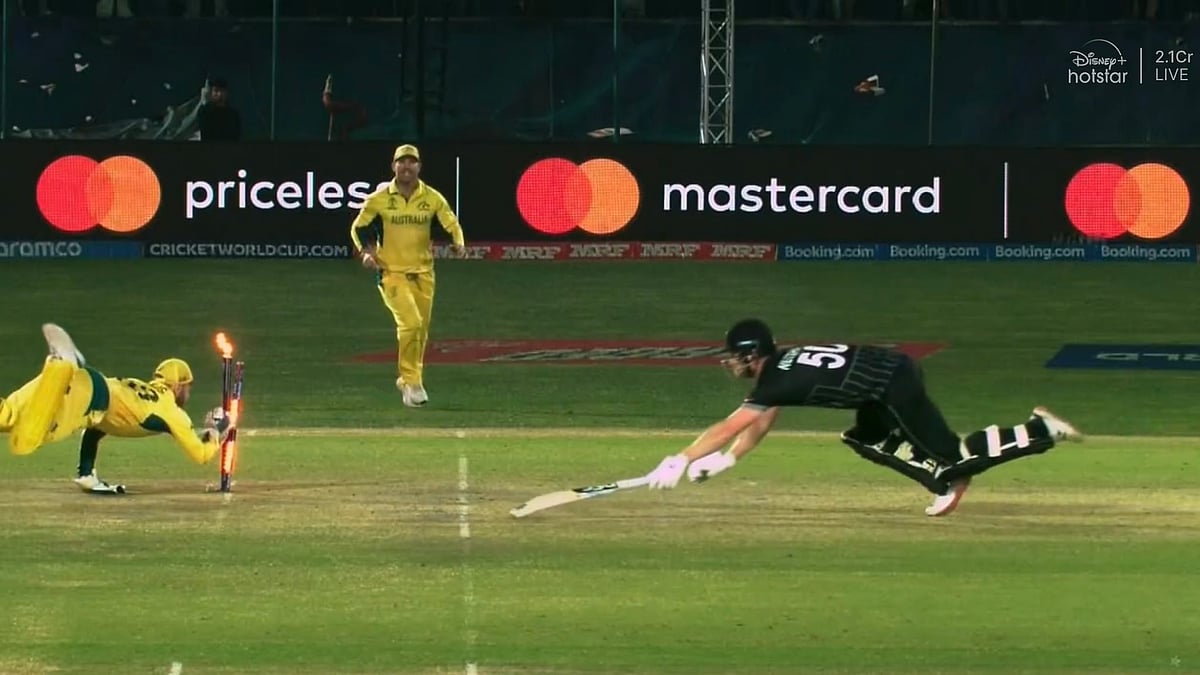 AUS vs NZ: ஆட்டத்தை மாற்றிய அந்த ரன் அவுட்; கடைசி நிமிட த்ரில்லரில் நியூசிலாந்தை வீழ்த்திய ஆஸி!