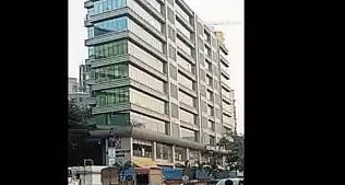 கனடா பிரஜைகளிடம் மோசடி: நள்ளிரவில் கால்சென்டரில் ரெய்டு; முதல் மாடியிலிருந்து குதித்த ஊழியர்கள்!