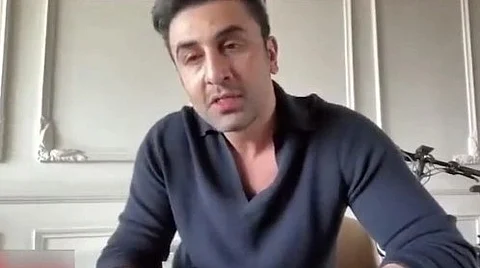 அவருக்காக நான் 6 மாதங்களுக்கு நடிக்கப்போவதில்லை" - வீடியோ வெளியிட்ட ரன்பீர் கபூர்| Actor Ranbir Kapoor talks about Allu arjun and alia bhat - Vikatan