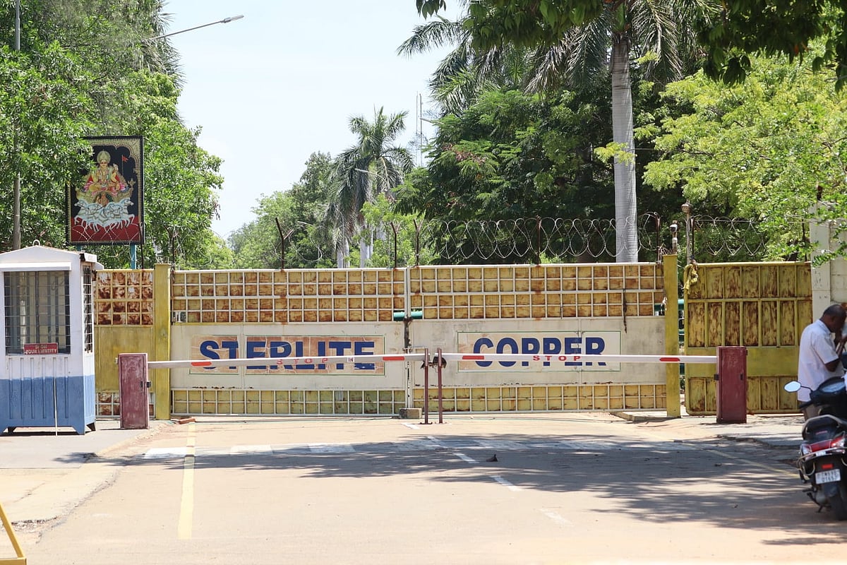 ஸ்டெர்லைட் ஆலையை மீண்டும் இயக்க லஞ்சம் - அதிகாரிக்கு 7 ஆண்டுகள் சிறை தண்டனை விதித்த நீதிமன்றம்!