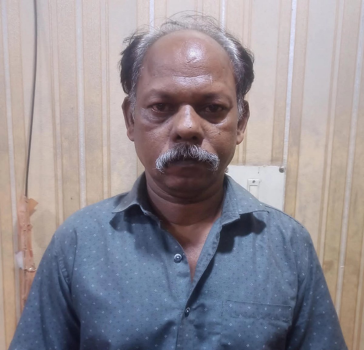 சிறைக்குள் ரெளடி லிங்கம் தலையை வெட்டிய வழக்கு! - 27 வயதில் தலைமறைவான செல்வம் 54 வயதில் கைது!