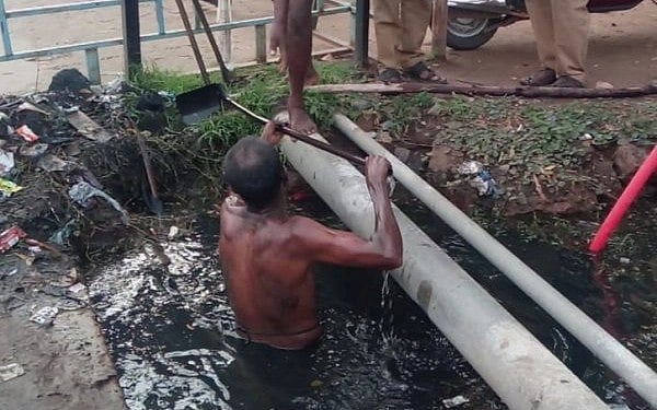 ``கழிவுநீர் அகற்றும் பணியின்போது இறந்தால் ரூ.30 லட்சம் இழப்பீடு