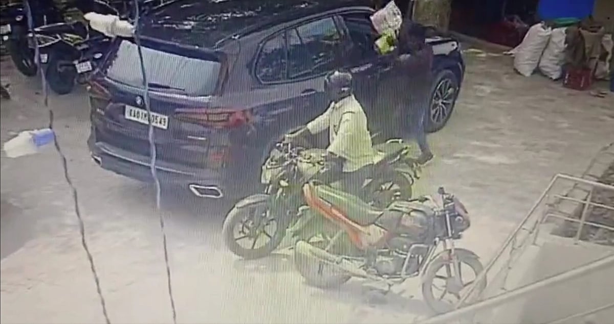 பட்டப் பகலில் BMW கார் கண்ணாடி உடைக்கப்பட்டு ரூ.13 லட்சம் கொள்ளை - வெளியான CCTV காட்சிகள்!
