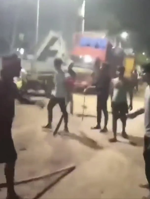 வடமாநிலத் தொழிலாளர்கள் - அம்பத்தூர் தொழிற்சாலை