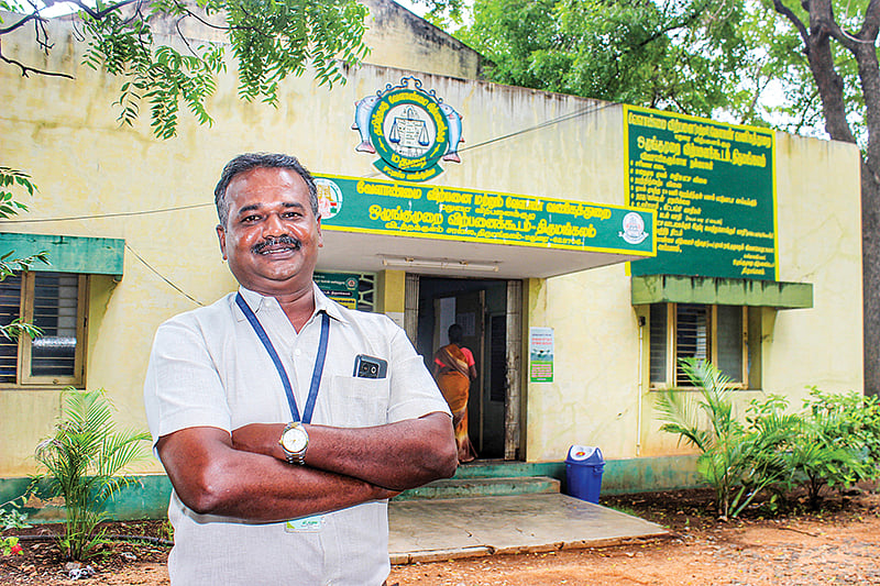 ஒரேநாளில் 154 டன் வேளாண் விளைபொருள்கள் விற்பனை... தொடர்ந்து சாதிக்கும்  விற்பனைக்கூடம்..!