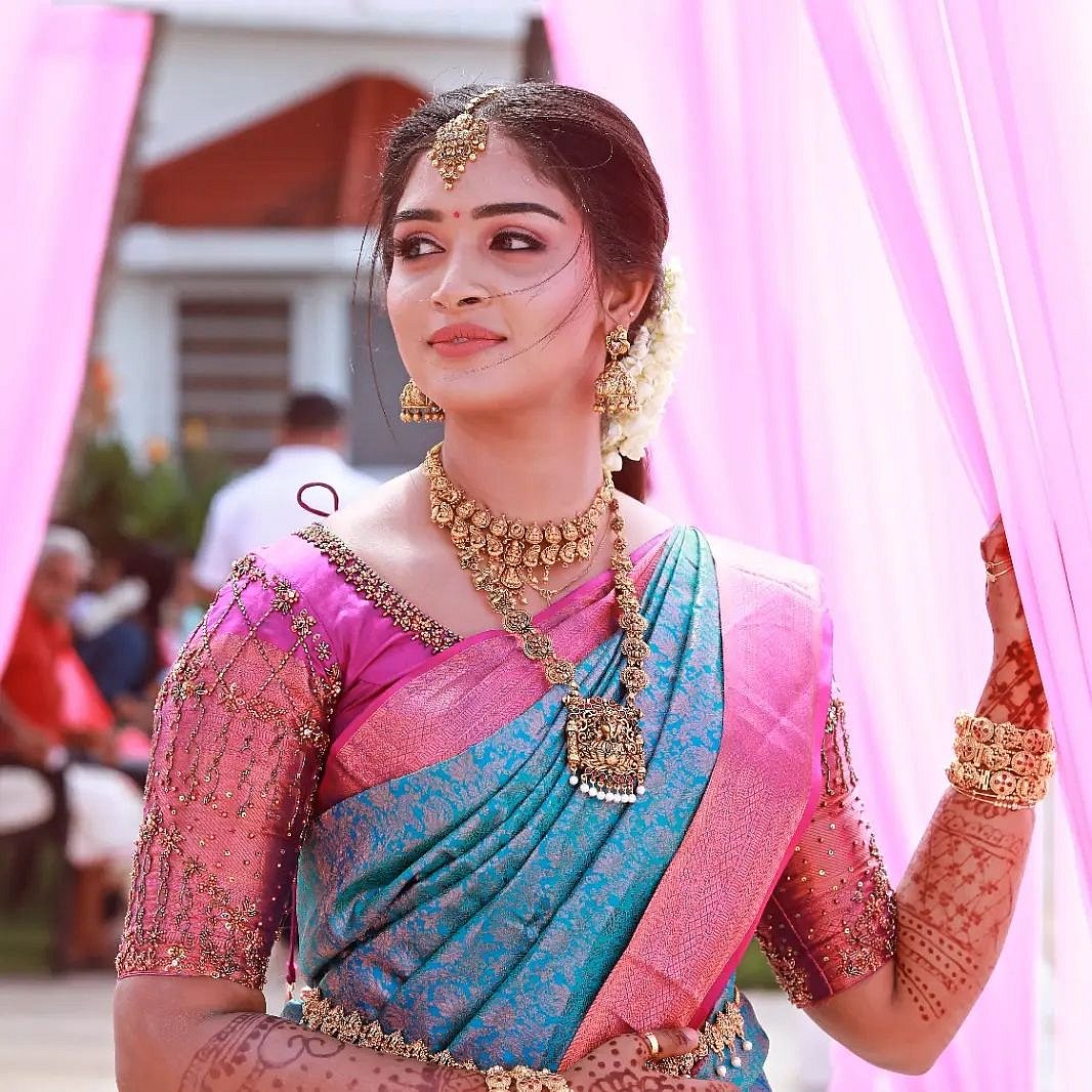 Arthika Wedding: காதலனைக் கரம்பிடித்த `கார்த்திகை தீபம்' நடிகை அர்த்திகா | Photo Album