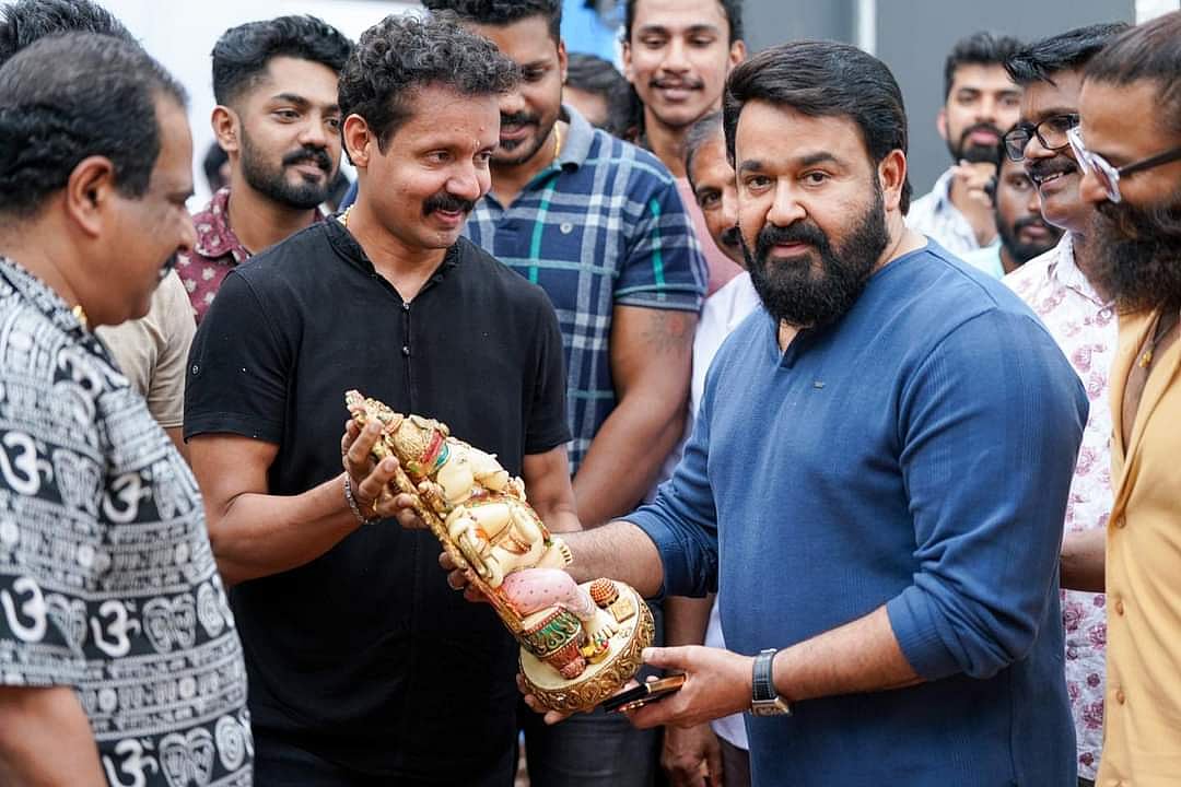 `லாலேட்டனுக்கு நன்றி!' ஷூட்டிங் ஸ்பாட்டுக்குத் திடீரென சென்ற மோகன்லால்; நெகிழ்ந்துபோன ஜெயசூர்யா