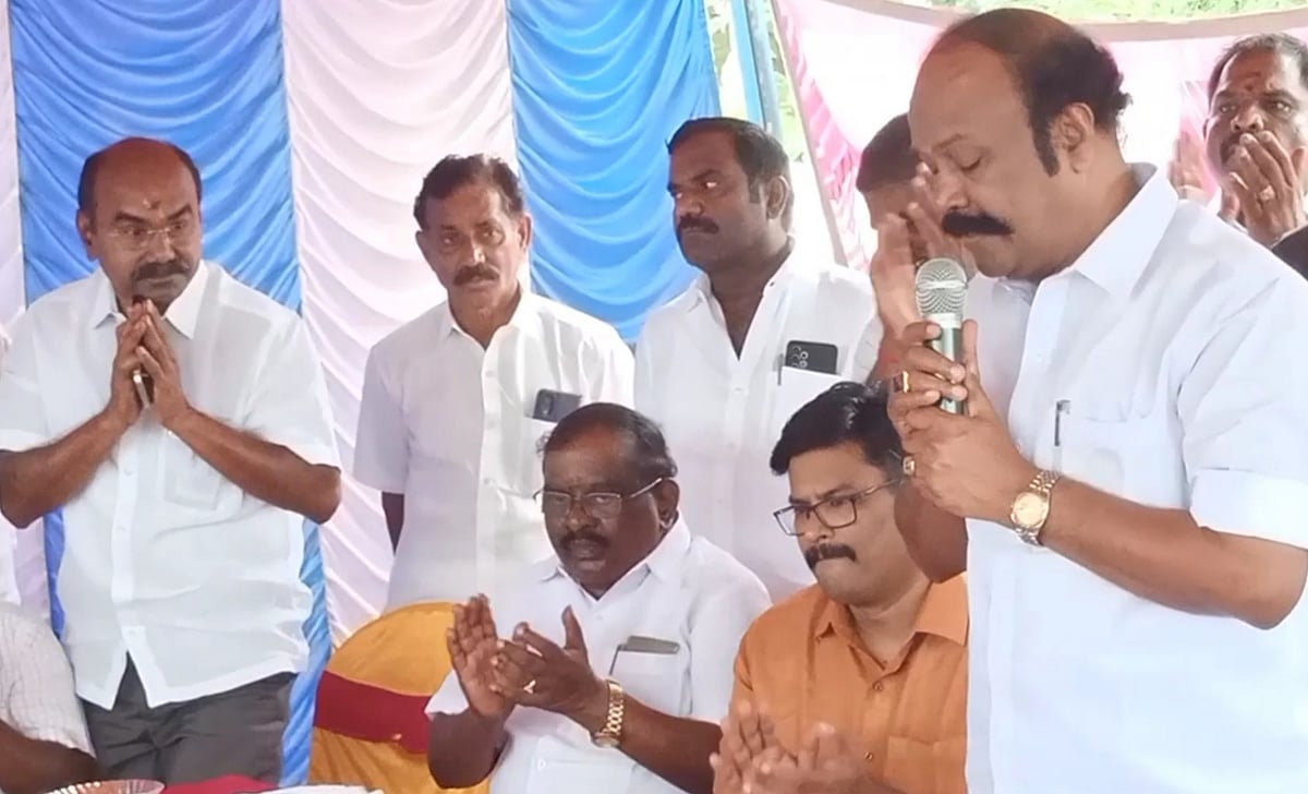 ``உங்கள் பக்கத்திலே இருக்கிறோம்; விரைந்து முடித்து தாருங்கள்!” - ஒப்பந்ததாரரிடம் அமைச்சர்