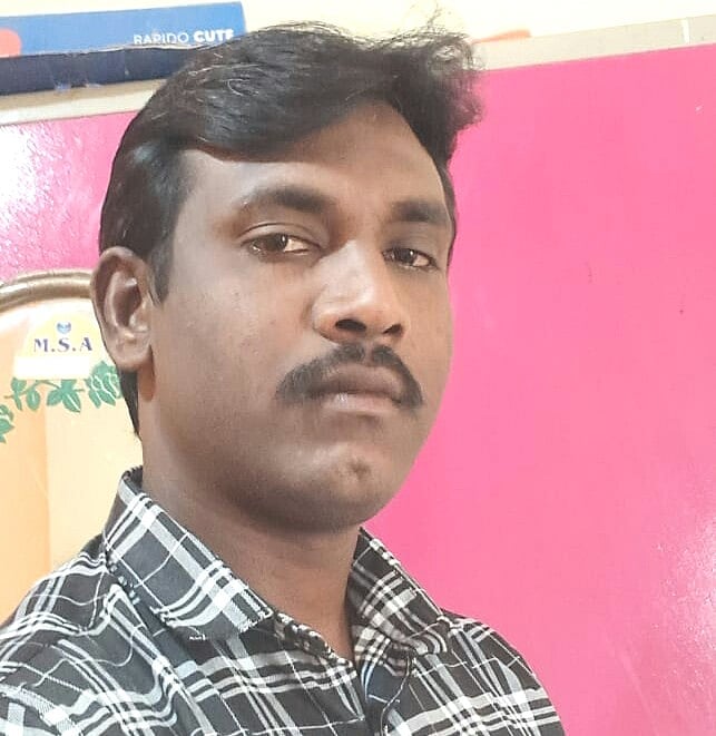 வேலூர்: காதலிப்பதாகக் கதைகட்டிய தாய்மாமன்; கழுத்தைத் துண்டாக வெட்டிய அக்காள் மகன் - நடந்தது என்ன?!