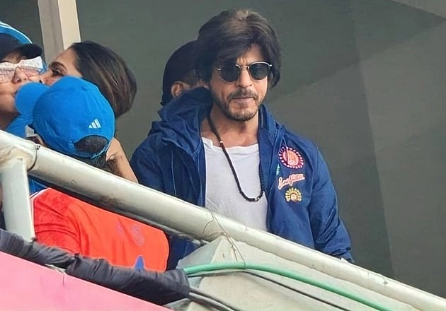 INDvAUS: போட்டியைக் காண வந்த திரைப் பிரபலங்கள்| Photo Album