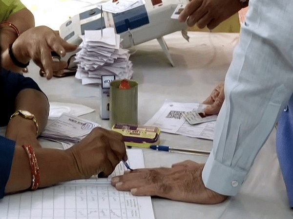 வாக்குப்பதிவு