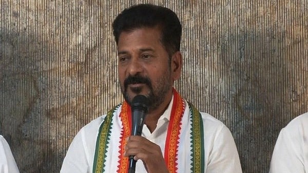 தெலங்கானா: முதல்வரைத் தேர்வுசெய்வதில் இழுபறியா... ரேவந்த் ரெட்டிக்கு எதிர்ப்பு?! - டெல்லியில் ஆலோசனை