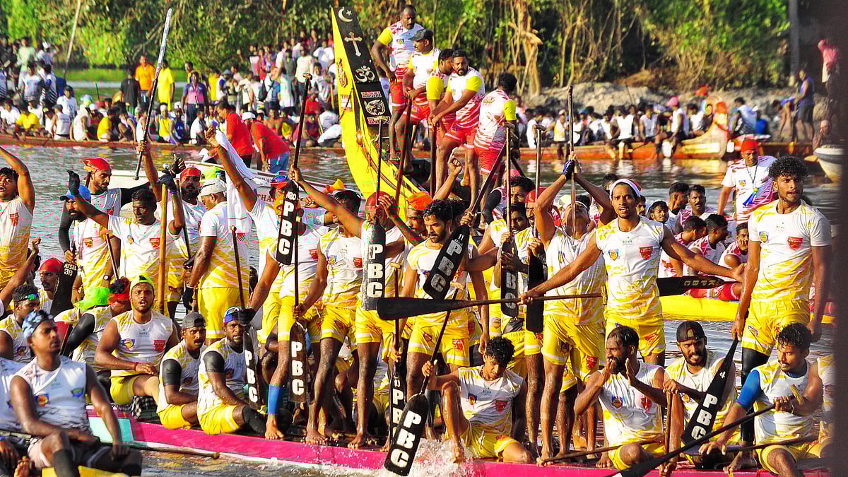 கேரளா பாம்பு படகு பந்தயம்: கோலாகலமாக நடந்த CBL சாம்பியன்ஷிப் மற்றும் ஜனாதிபதி கோப்பையின் ஹைலைட்ஸ்!