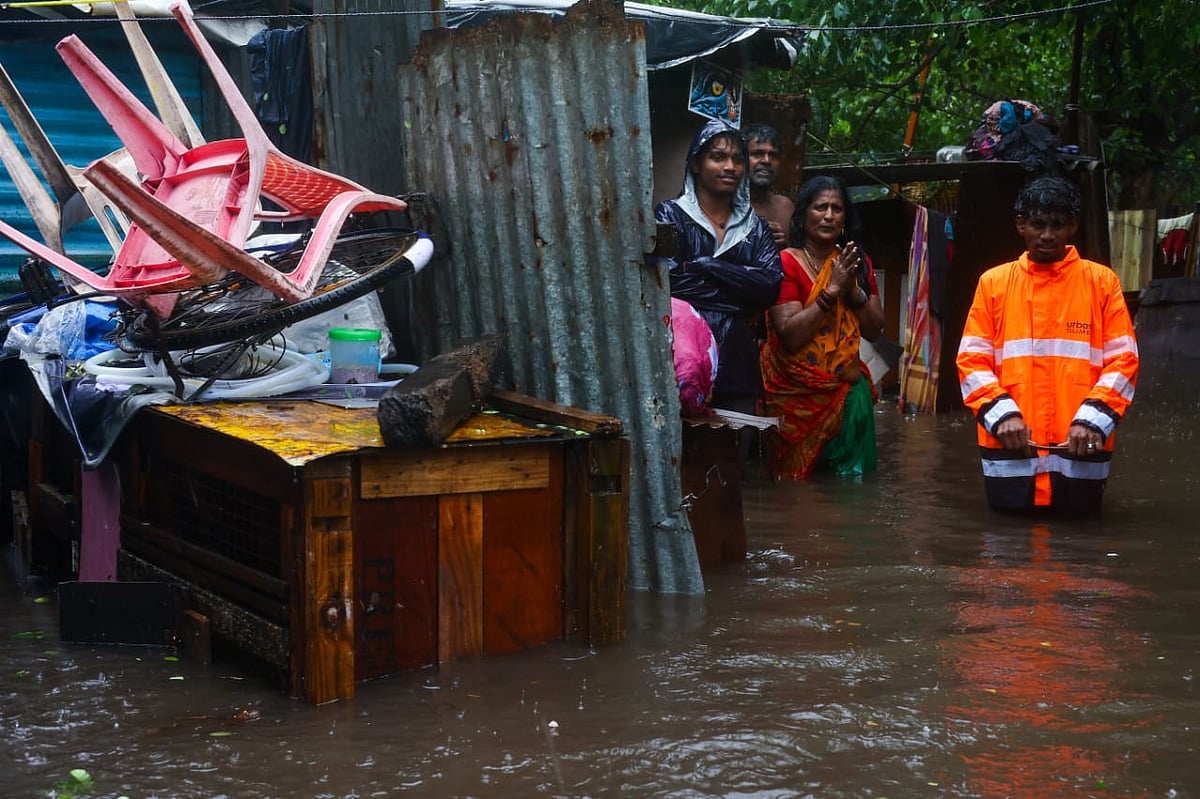 Cyclone Michaung: மிதக்கும் சென்னை... சாலைகள் முதல் சுரங்க பாதைகள் வரை! | Spot Visit