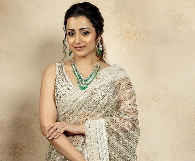 Trisha: `உயிர் பாதி உனக்கே…' - த்ரிஷாவின் லேட்டஸ் க்ளிக்ஸ்! | Photo Album 
