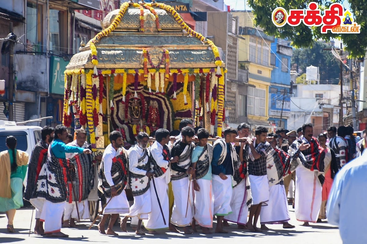112 ஆண்டுகளாகத் தொடரும் பவானீஸ்வரர் பந்தம்; தோடர் பழங்குடி மக்களின் ஆருத்ரா தரிசனம்!