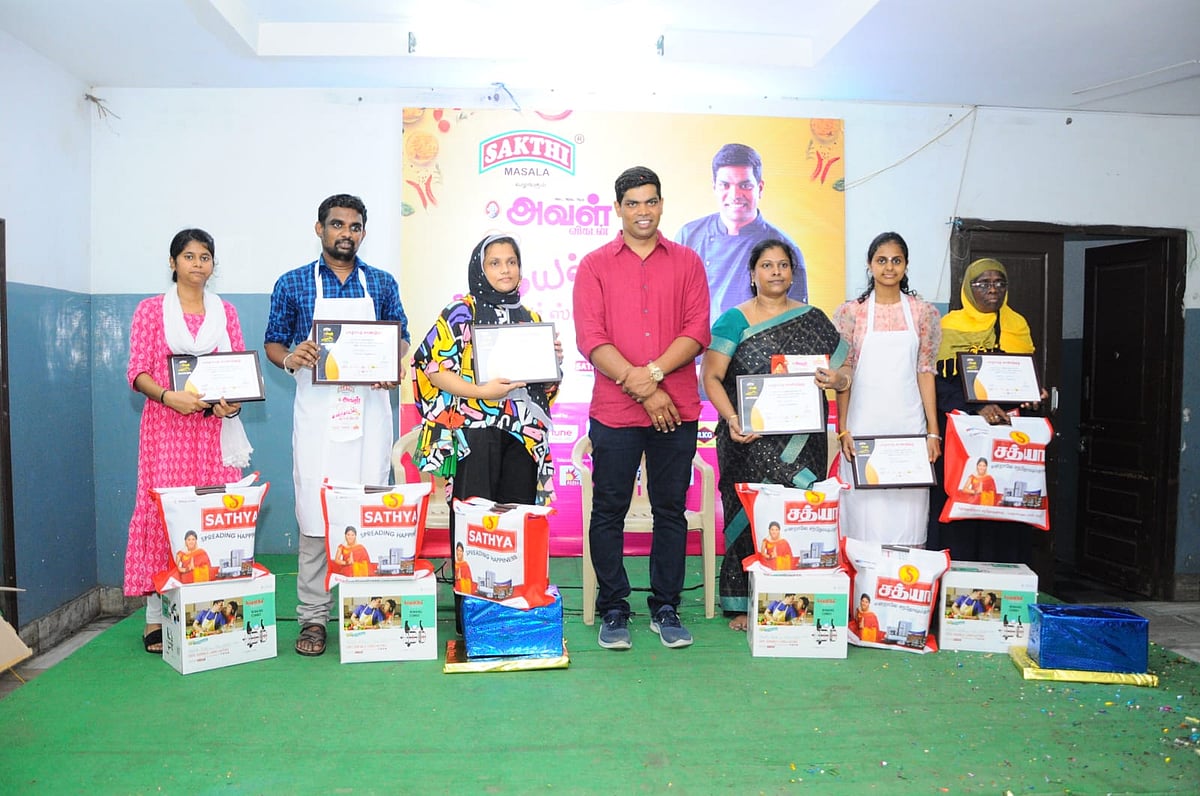 சிக்கன் பொலிச்சது, வெற்றிலை கேசரி, வாழை கோலா; சேலத்தில் அவள் விகடன் சமையல் சூப்பர் ஸ்டார் நிகழ்ச்சி