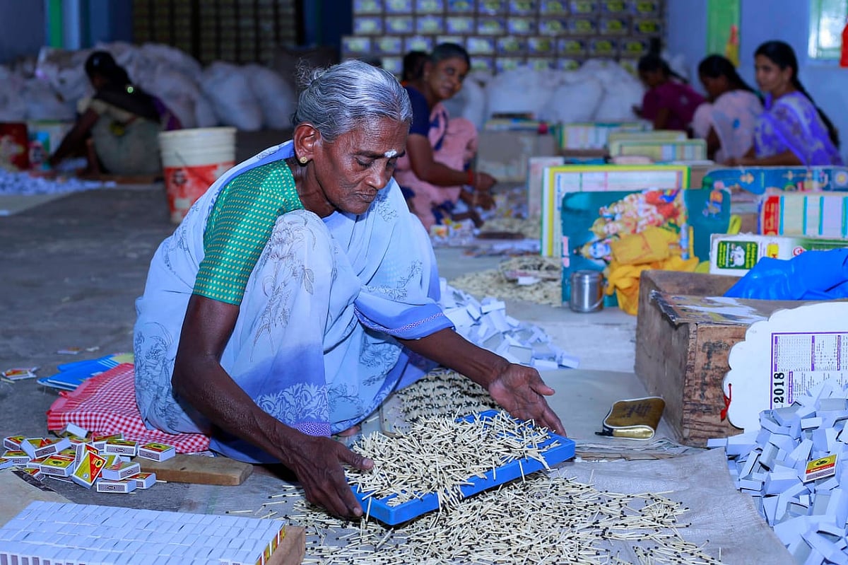 மழை பாதிப்பு: தீப்பெட்டி உற்பத்தி முடக்கம்; ரூ.100 கோடி வருவாய் இழப்பு - கவலையில் உற்பத்தியாளர்கள்