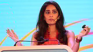 IPL Auction: ஐ.பி.எல் ஏலம் நடத்தும் முதல் பெண்! - யார் இந்த மல்லிகா சாகர்?