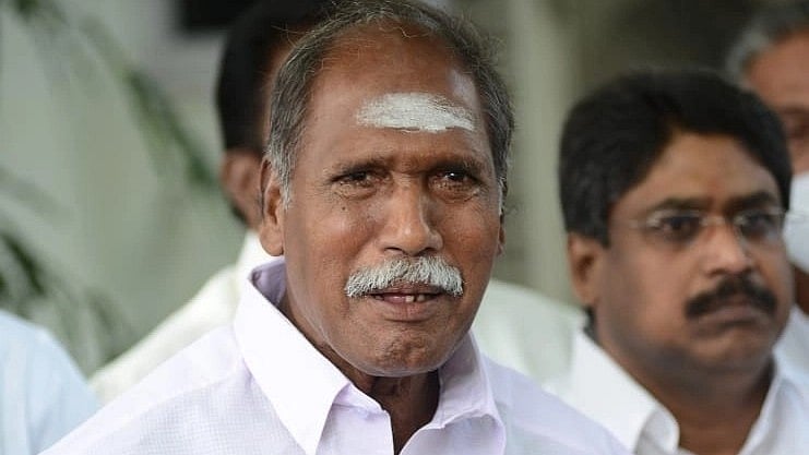 புதுச்சேரி: `அதிகாரிகள் அரசுக்கு ஒத்துழைப்பதில்லை' - ஆளுநர் முன்பு கொதித்த முதல்வர் ரங்கசாமி