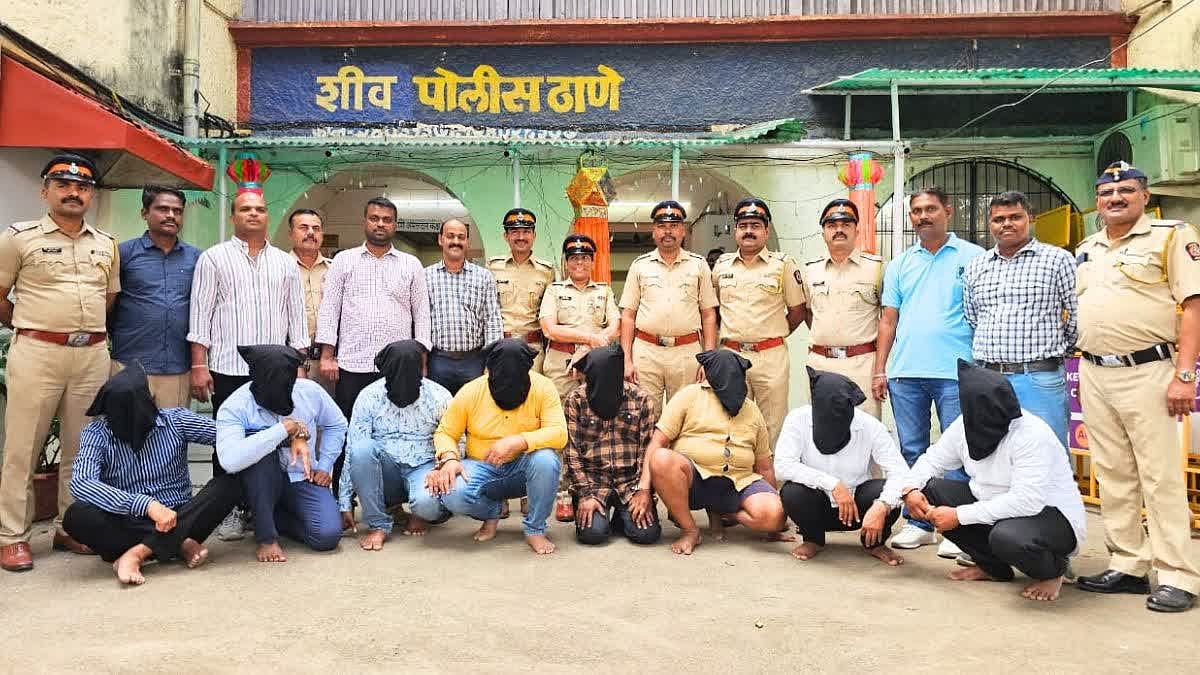 மும்பை: தொழிலதிபர் வீட்டில் போலி ஐ.டி.ரெய்டு... ரூ.18 லட்சத்தை பறித்து சென்ற கும்பல்!