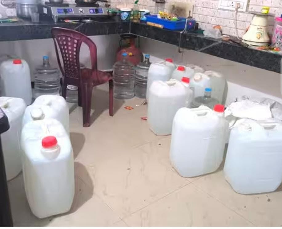 வாடகை வீடு... கேரளாவில் விற்பனை - கோவையை அதிரவைக்கும் போலி மதுபான கும்பல்